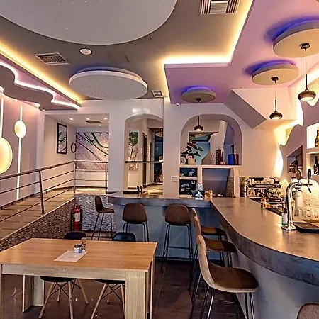 N E P Center Rodos ホテル Rhodes City
