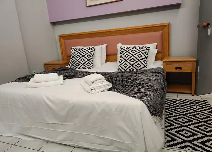 מלון N E P Center Rodos