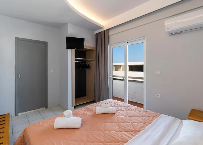 N E P Center Rodos מלון