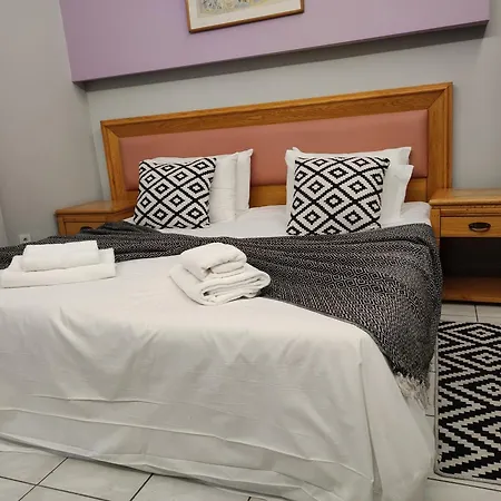 Otel N E P Center Rodos